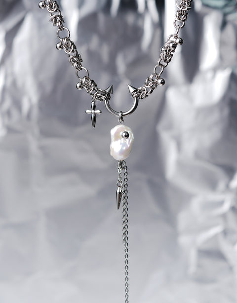 Forming Core Necklace