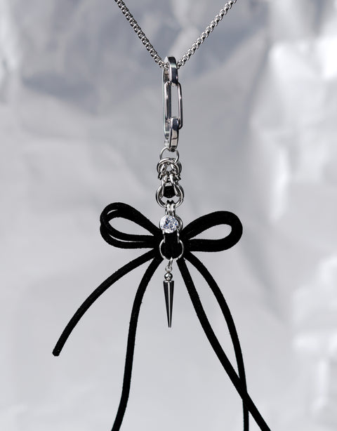 Held Softness Necklace